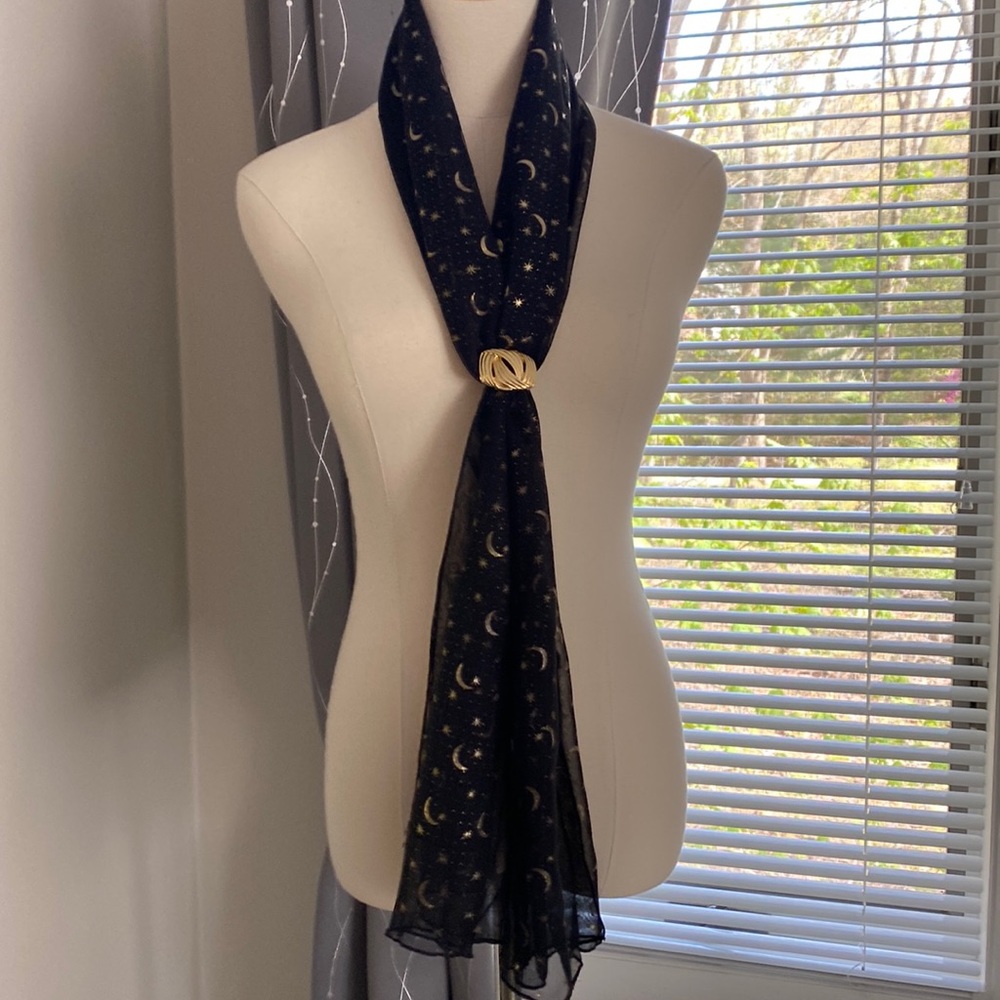 Scarf Clip